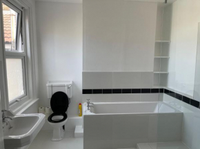 Spacious 4 bed house